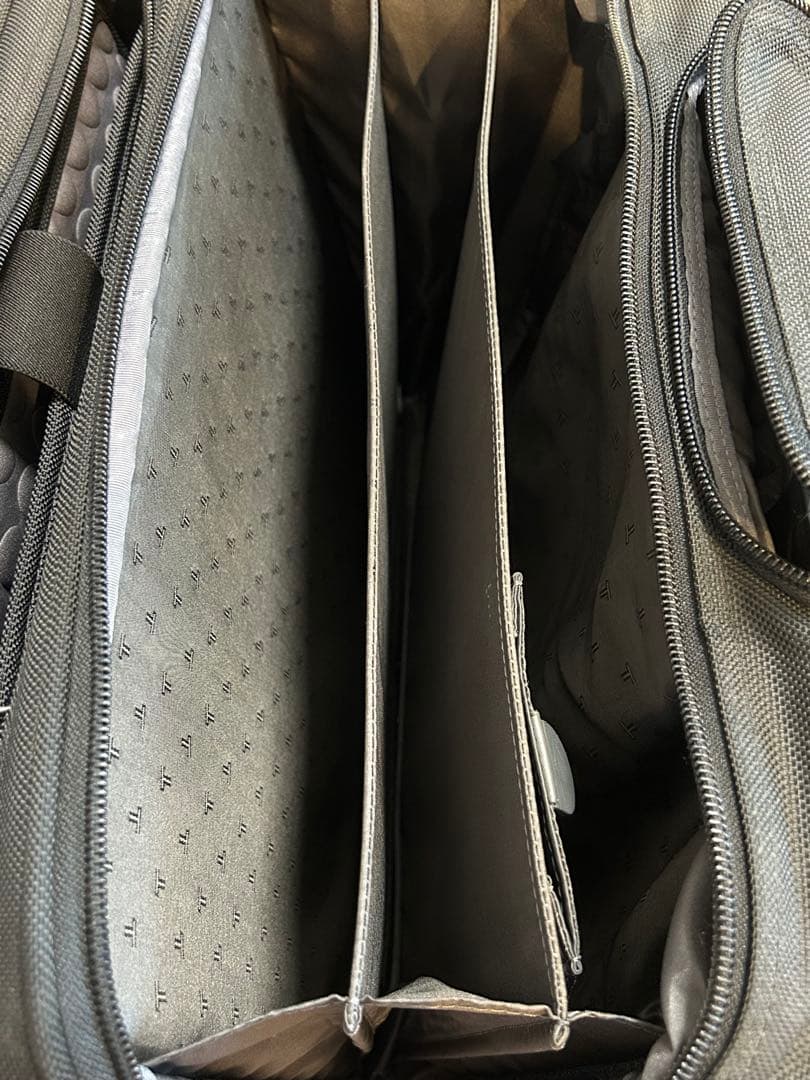 TUMI トゥミ スーツケース キャリーケース 26104D4 機内持ち込み