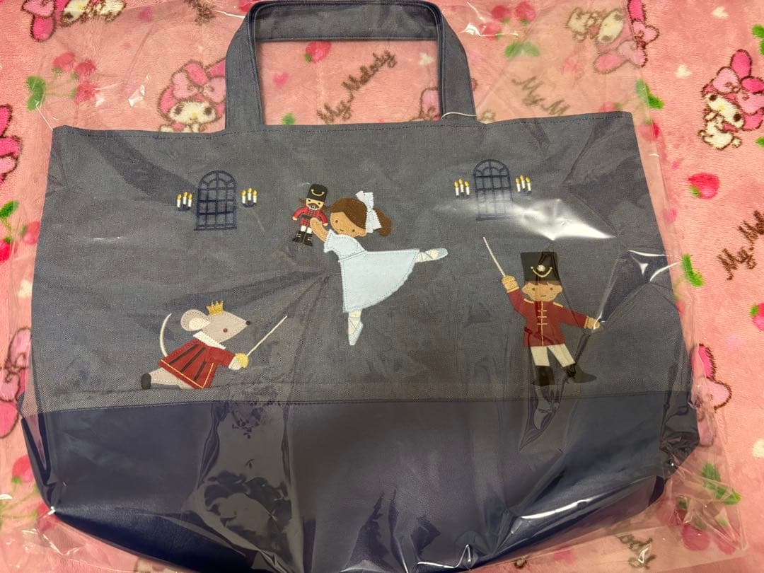 ⋆**様 ファミリア　くるみ割り人形　トートバッグ