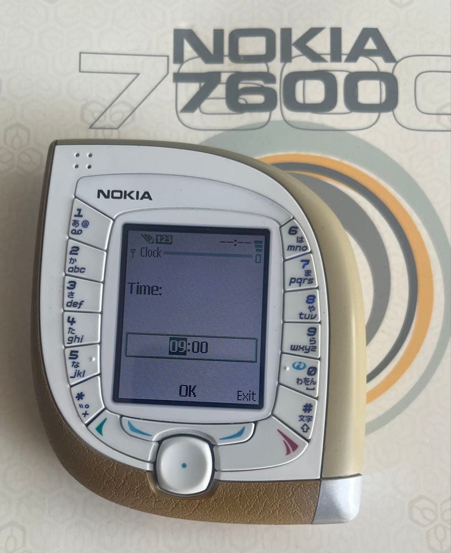良*S様 Nokia 7600 本体 ホワイト/ゴールド