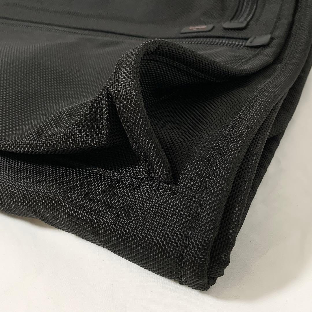 TUMI ガーメントケース 衣装バッグ 純正ロックキー付き ショルダーバッグ