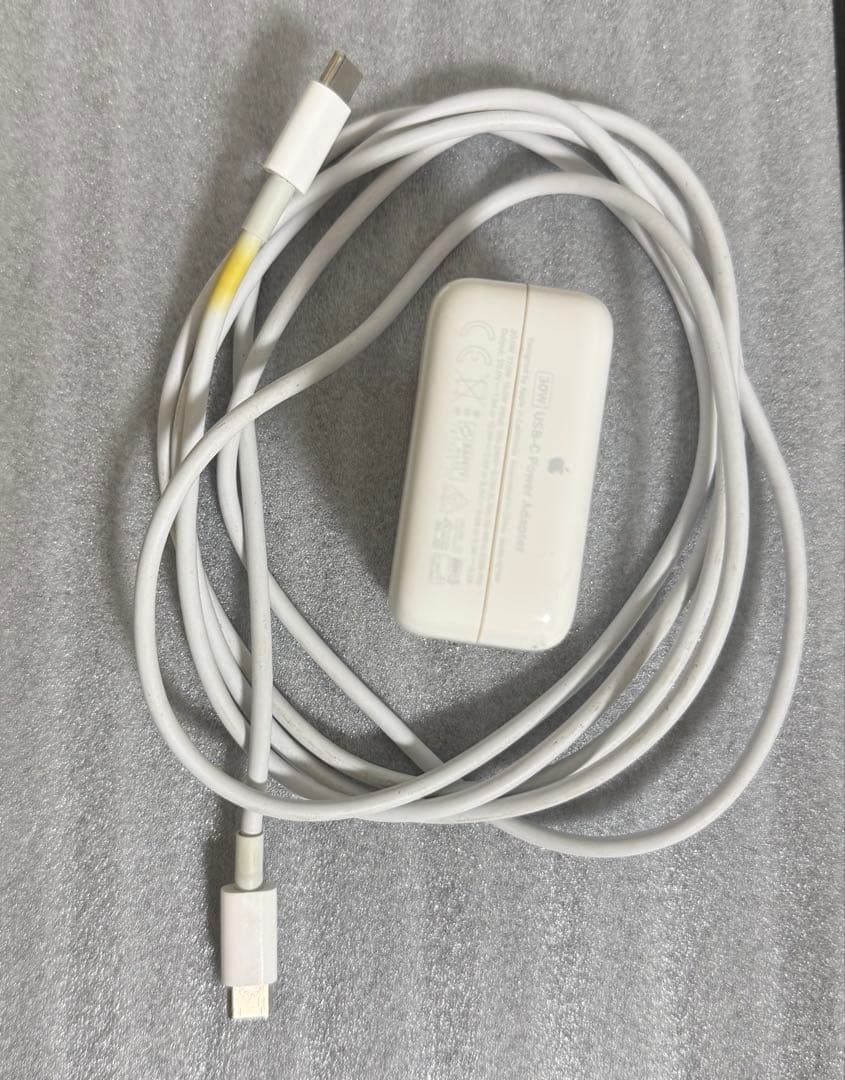 MacBook Air M1 16GB 512GB バッテリー残量82%