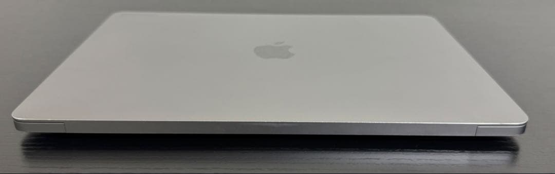 MacBook Air M1 16GB 512GB バッテリー残量82%
