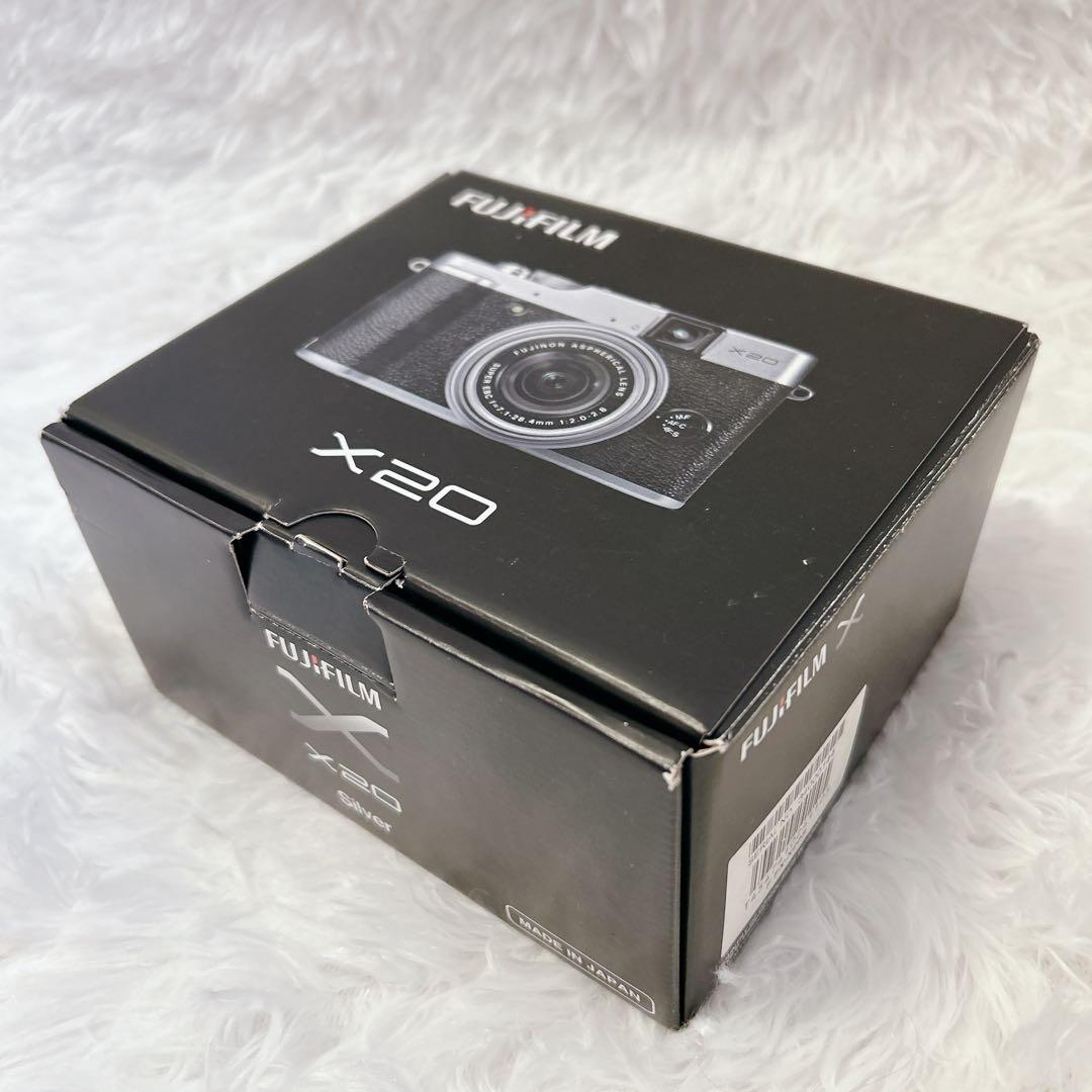 【美品】FUJIFILM X20 シルバー デジタルカメラ FX-X20S
