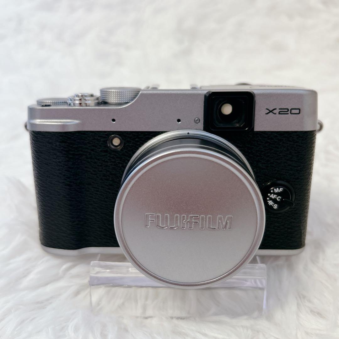 【美品】FUJIFILM X20 シルバー デジタルカメラ FX-X20S