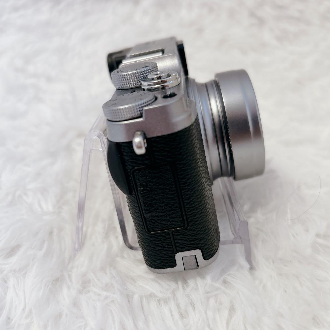 【美品】FUJIFILM X20 シルバー デジタルカメラ FX-X20S