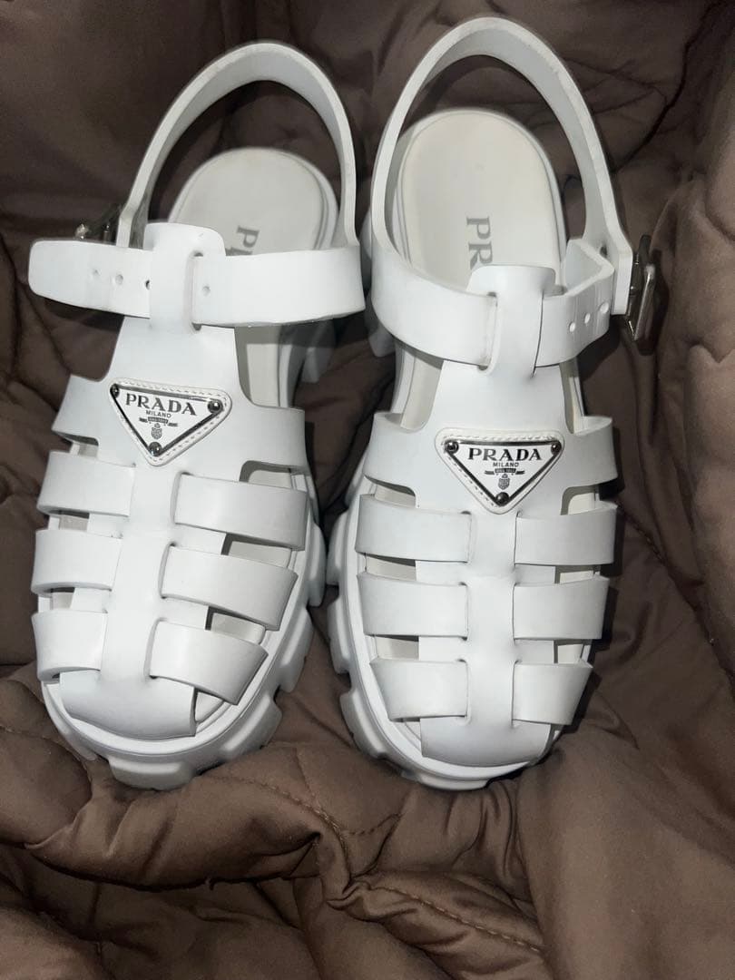 PRADA モノリスラバーサンダル　37