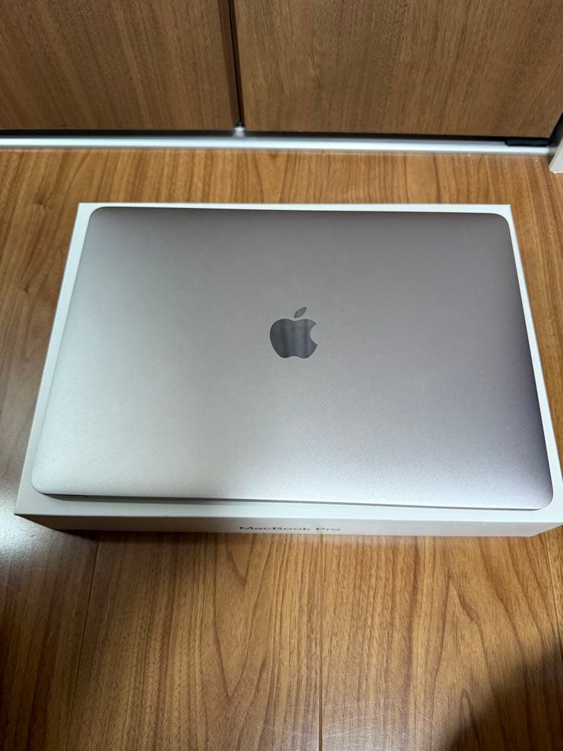 Apple MacBook Pro 13インチ, 2017