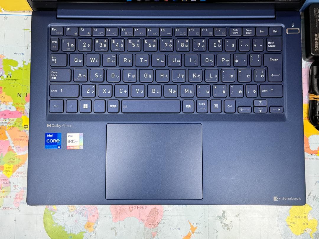 極美品 東芝 RJ74/KV 14.0型 高輝度・広視野角 第12世代i7 綺麗