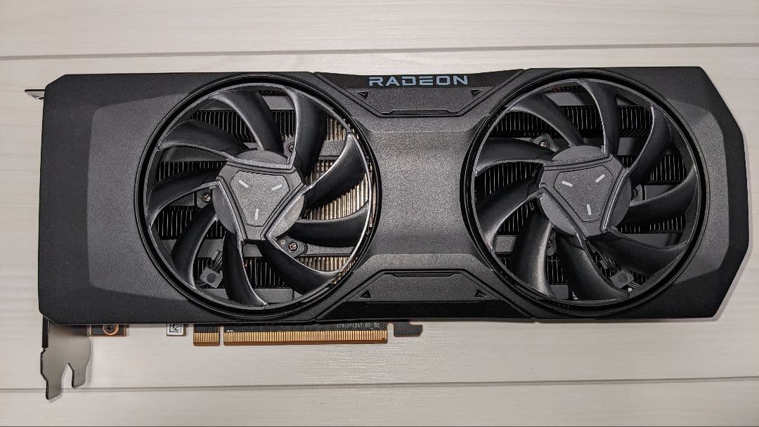 AMD RADEON RX7800XT リファレンスモデル