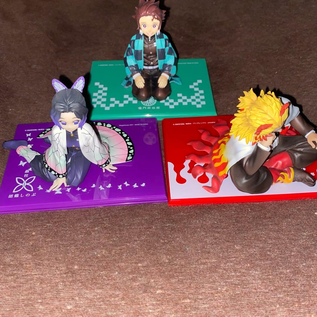 鬼滅の刃　てのひら　フィギュア