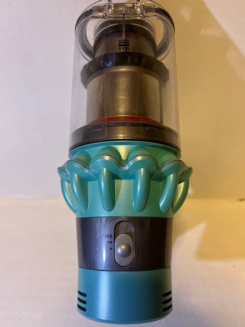 動作品ダイソンコードレス掃除機 dyson sv12 V10 R1