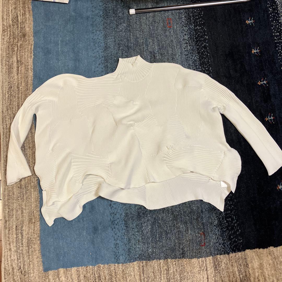 イッセイミヤケ　長袖トップス