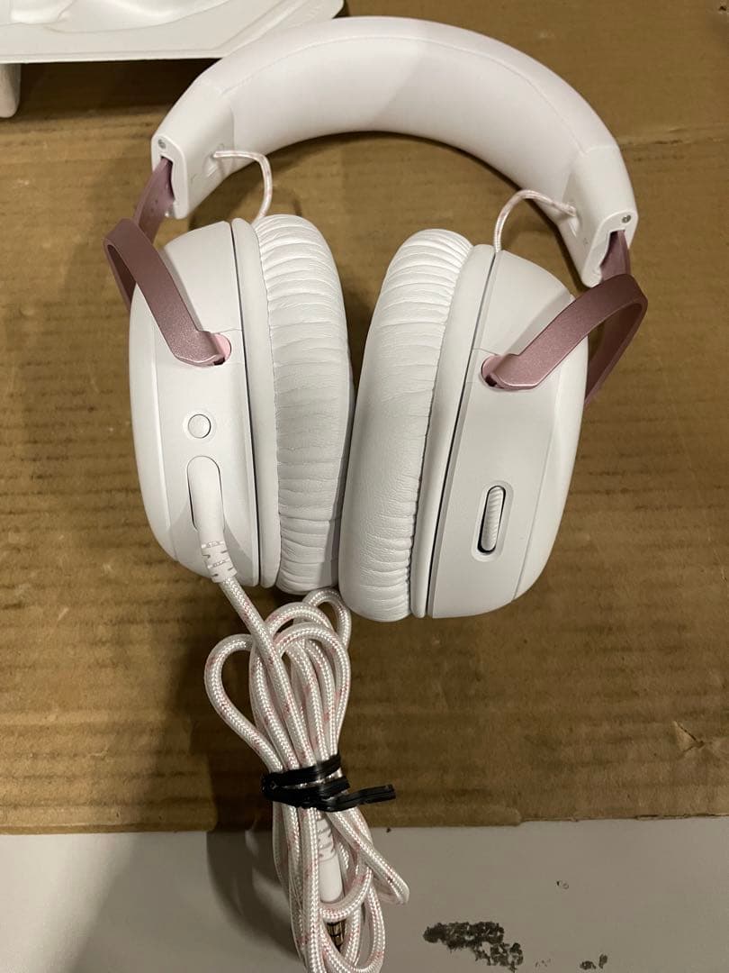 HyperX Cloud III  ゲーミングヘッドセット