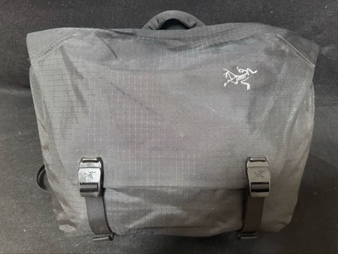 る*様 Arc'teryx GRANVILLE 10 COURIERメッセンジャ