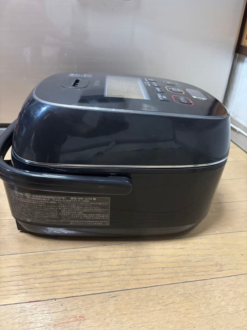 象印 炎舞炊き 圧力IH炊飯ジャーNW-JU10 -2019年製
