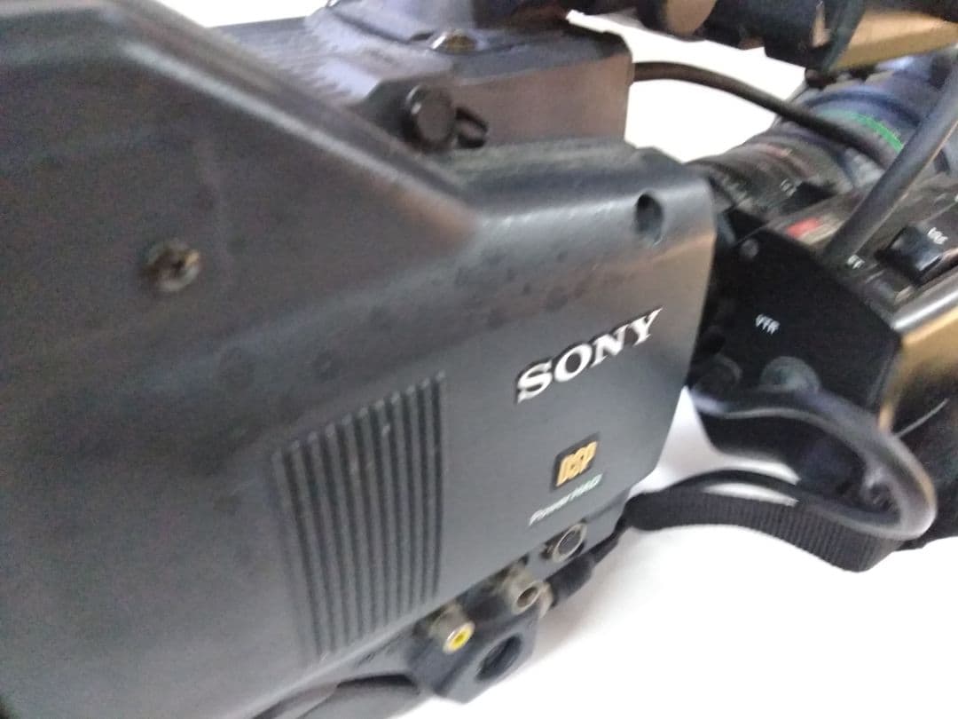 業務用ビデオカメラ