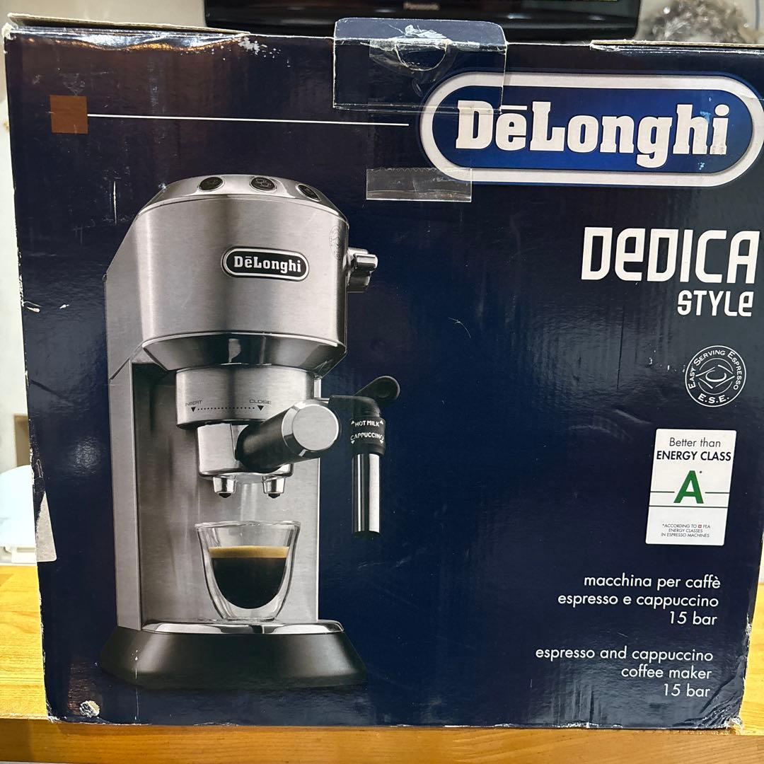DeLonghi Dedica Style エスプレッソマシン
