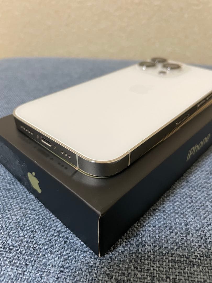 iPhone 13 Pro シルバー256GB シムフリーバッテリー新品100%