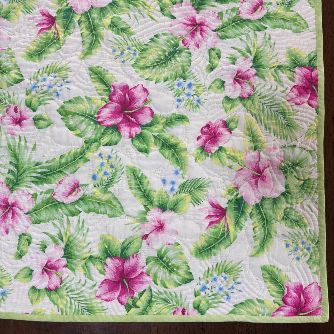 完成品　ハワイアンキルト　ティアレ　タペストリー 約81cm 送料込み 匿名配送