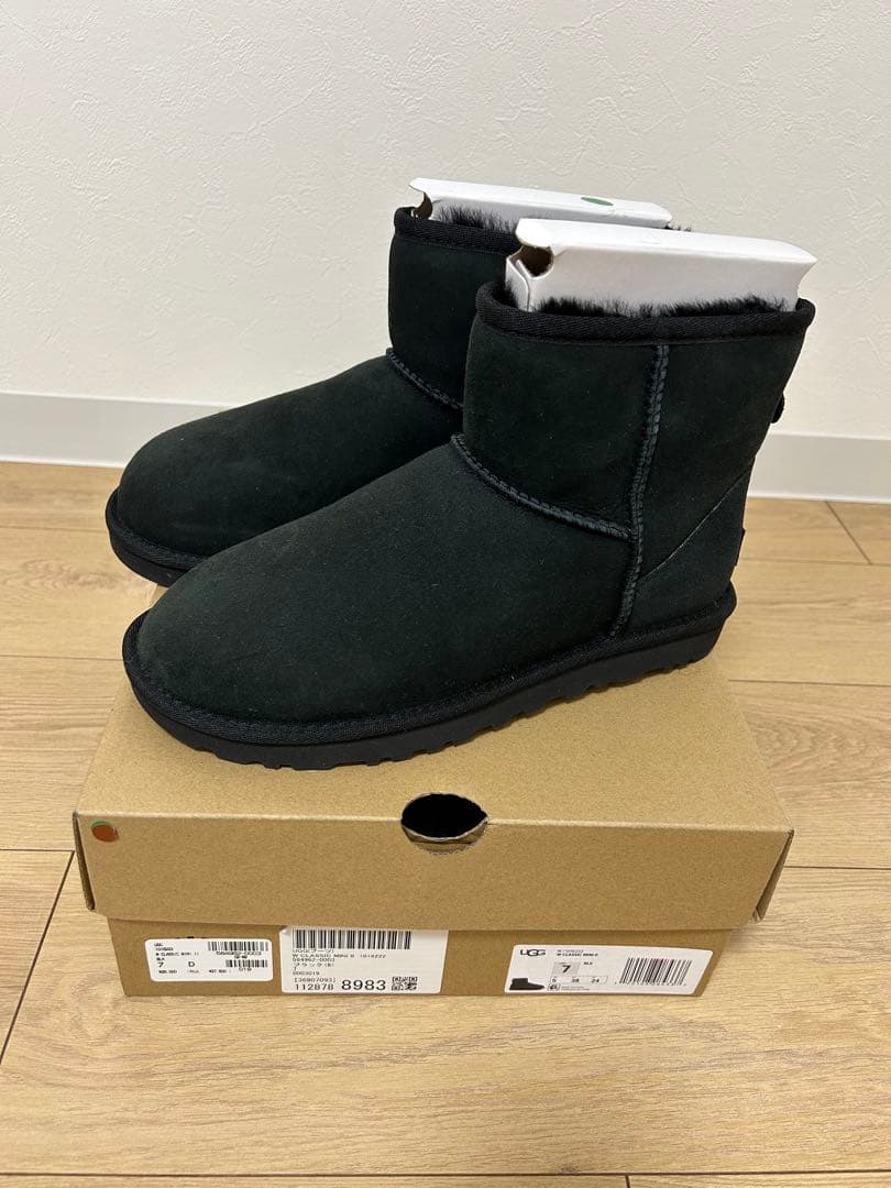 【新品未使用】UGG W CLASSIC MINI II ブラック 7