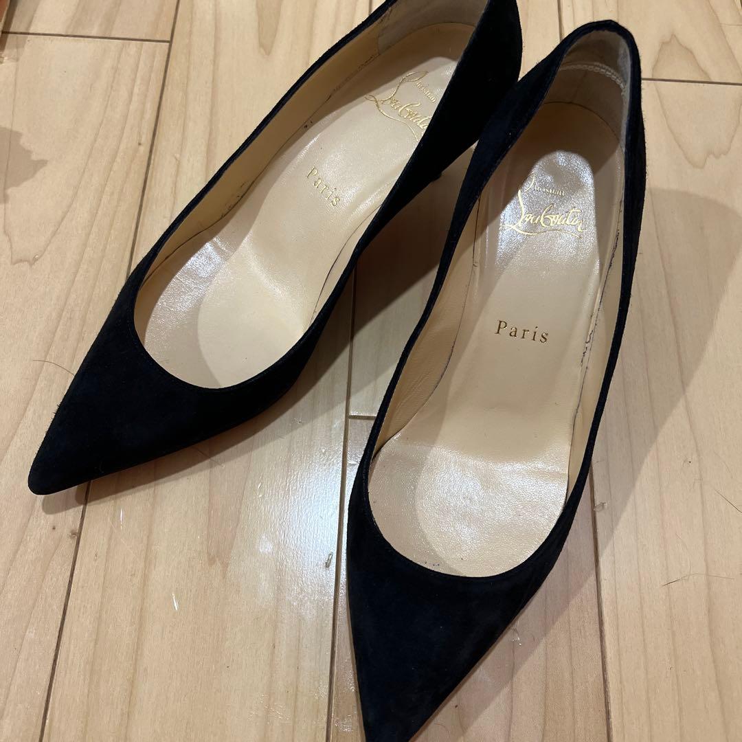 Christian Louboutin 黒 スエード パンプス