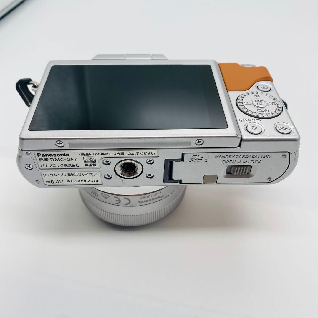 極美品　LUMIXG DMC-GF7Wミラーレス一眼カメラ