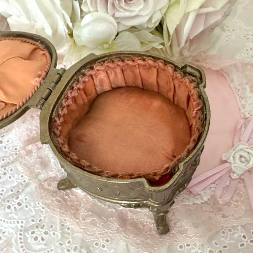 アンティーク ブロンズ製 薔薇モチーフジュエリーBOX