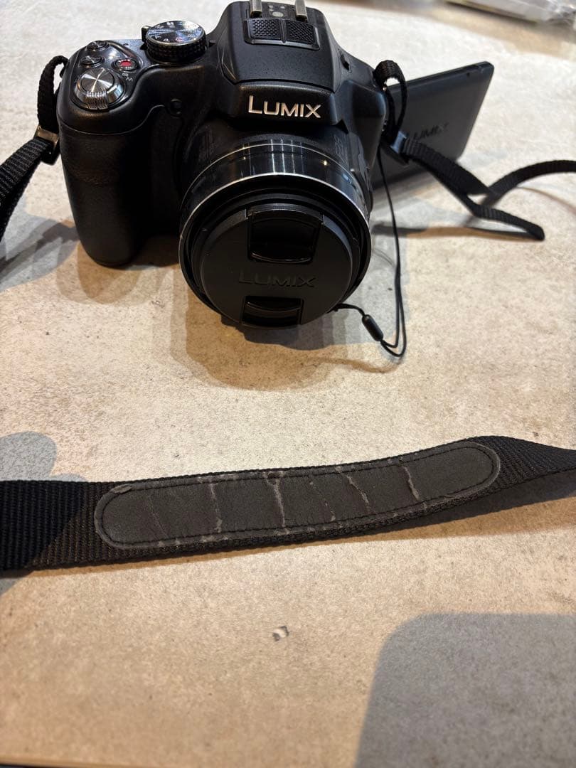 Panasonic DMC-FZ200 デジタルカメラ