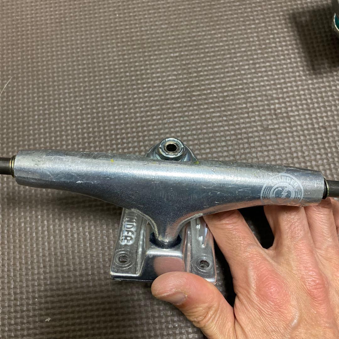 サンダートラック 147 hollow light