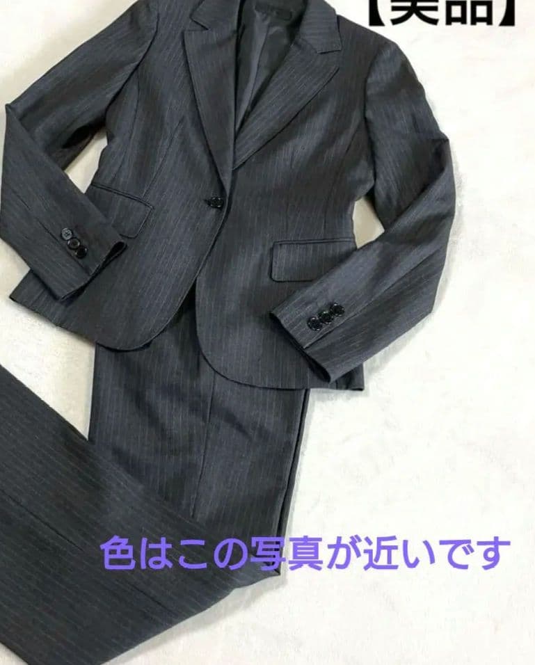 【美品】近年 iCB パンツスーツ ダーク グレー ストライプ