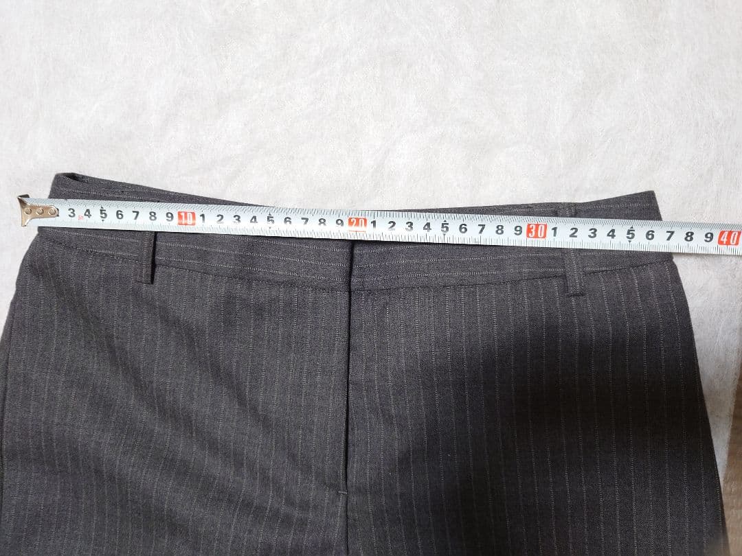 【美品】近年 iCB パンツスーツ ダーク グレー ストライプ