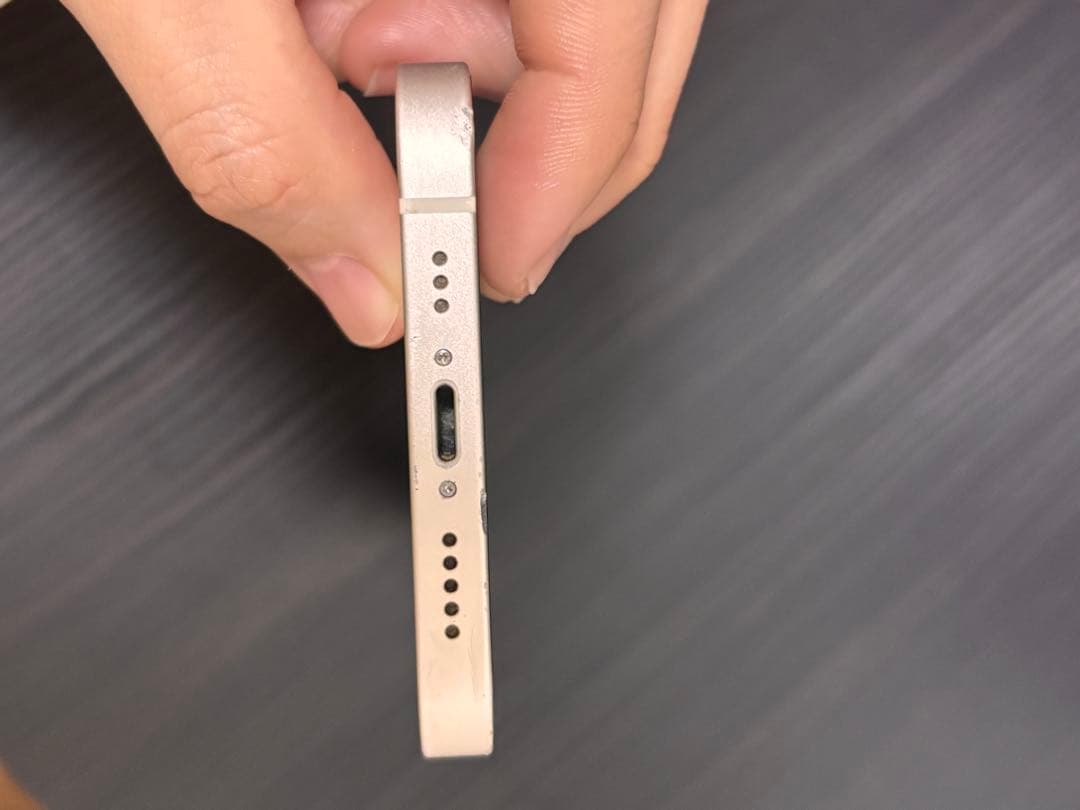 Apple iPhone 12 本体 ホワイト　SIMフリー