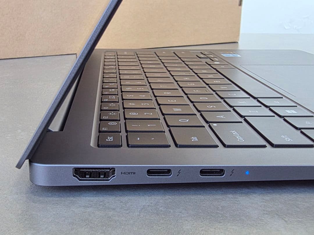 【美品】Samsung Galaxy Book 4 Pro (512GB)