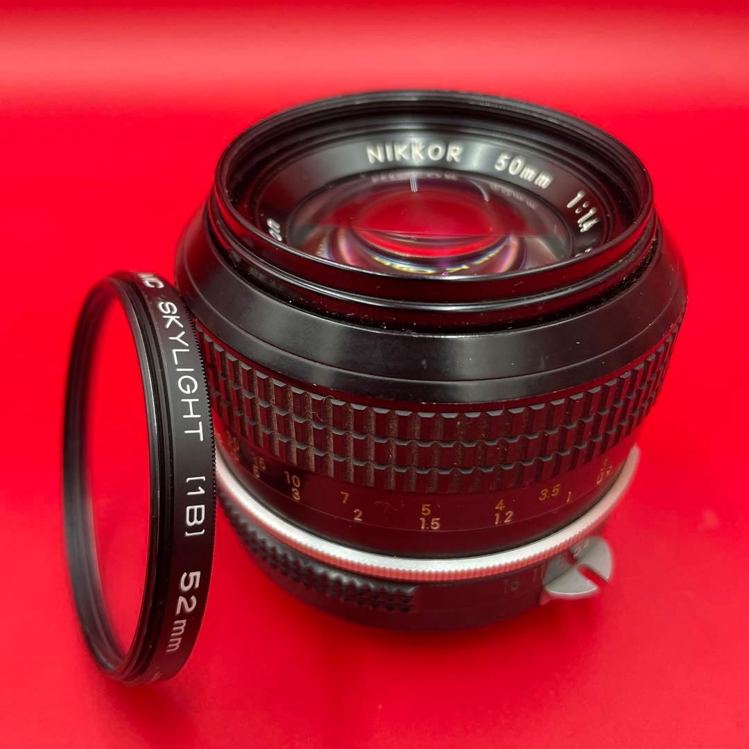Nikon Nikkor 50mm f/1.4 単焦点レンズ フィルター付