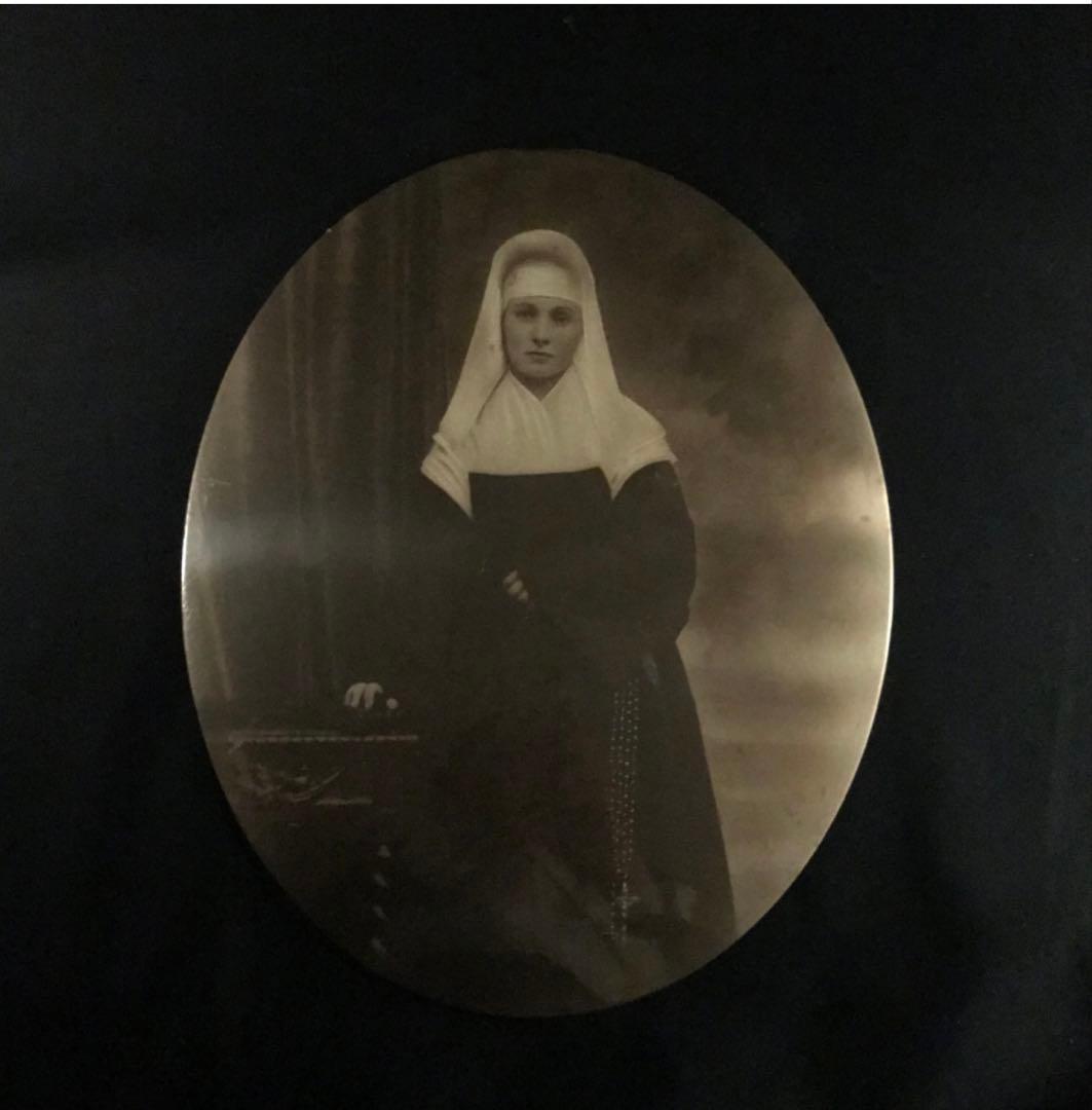 希少　フランス　アンティーク　修道女　ブロカン　プレート　写真　フォト　キリスト