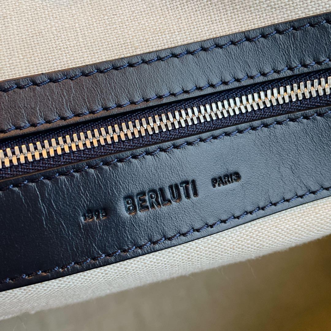 【ベルルッティ】トゥジュール スクリット アラベスク キャンバス