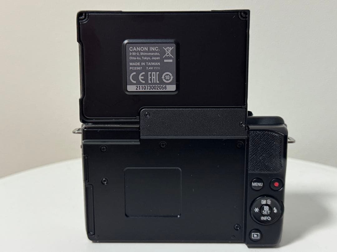 中古 Canon EOS M200 キヤノン ミラーレス 一眼カメラ 標準ズーム