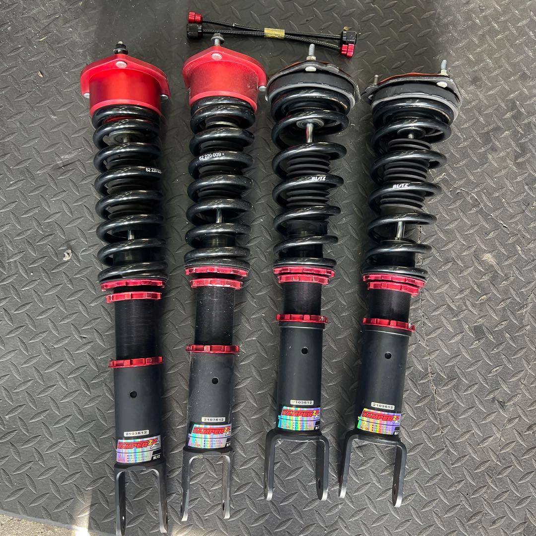 ZV37スカイライン 車高調 Blitz