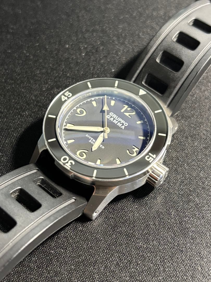 希少GRUPPO GAMMA ダイブマスター　ダイバーズウォッチ ラバーベルト