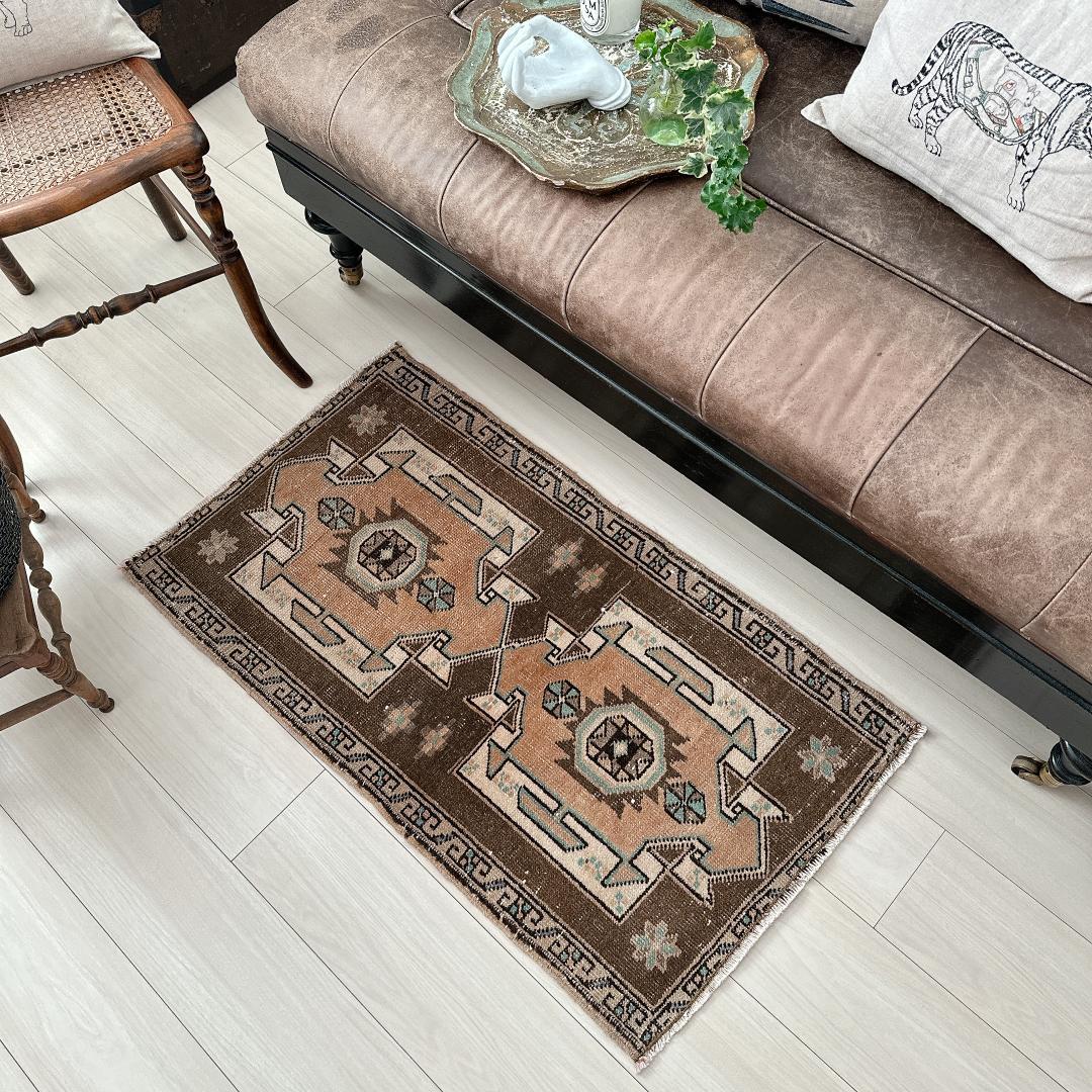 トルコ ヴィンテージラグ 960 スモール ベージュ ブラウン ペールブルー