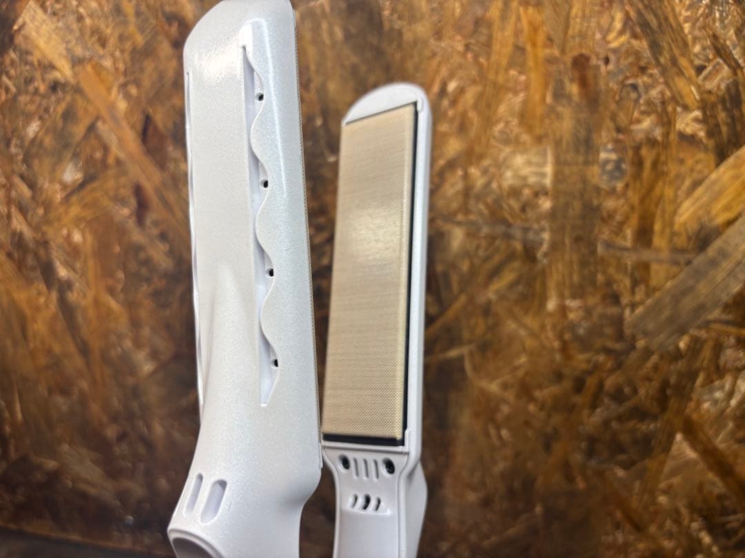 KINUJO　絹女　ストレートヘアアイロン　LM225