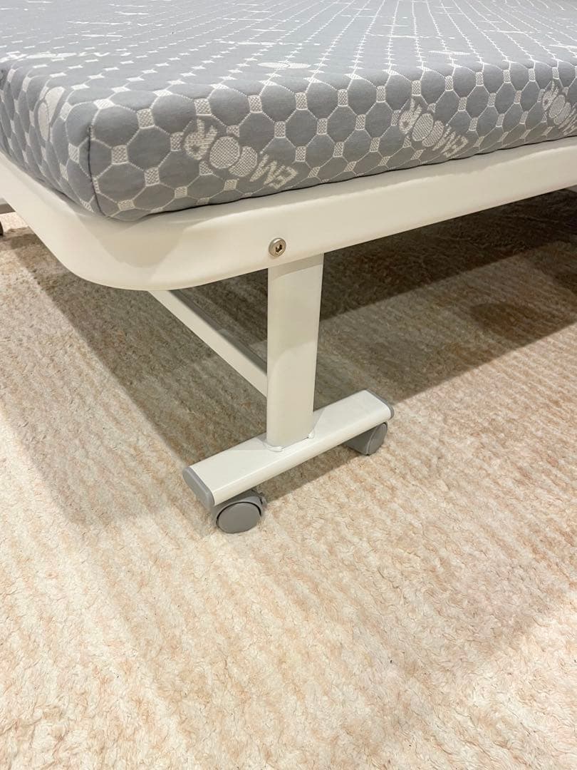 ks　　折り畳みベッド　シングル　リクライニング