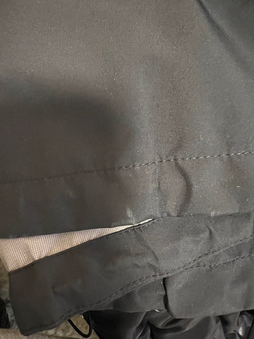 Monclerレインコート フード付き