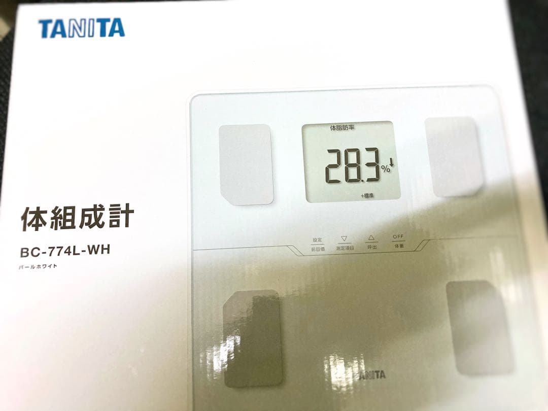 タニタ 体重計 体組成計 体脂肪計　スマホ連動 BC-774L-WH