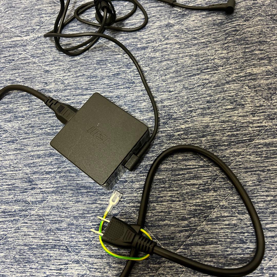 MSIビジネスPC Core i7-13620H/32GB/1TB