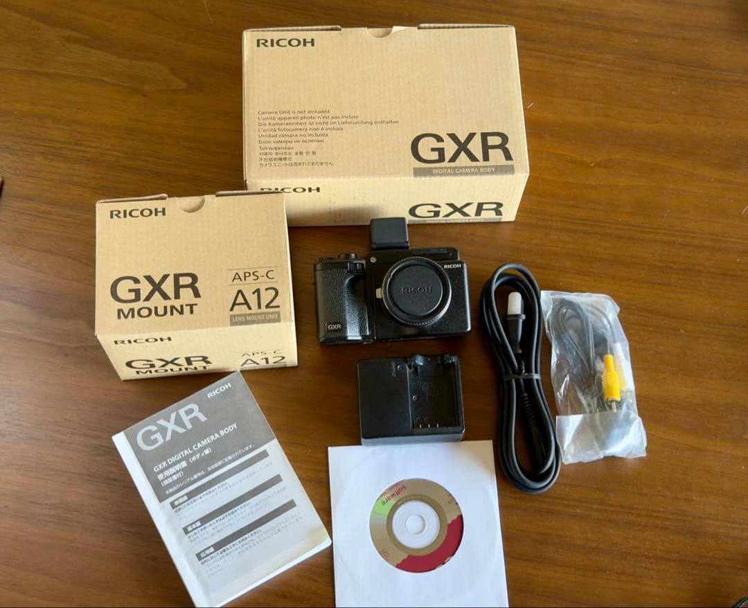 RICOH GXRボディ+MOUNT A12Mマウント+VF-2ファインダ