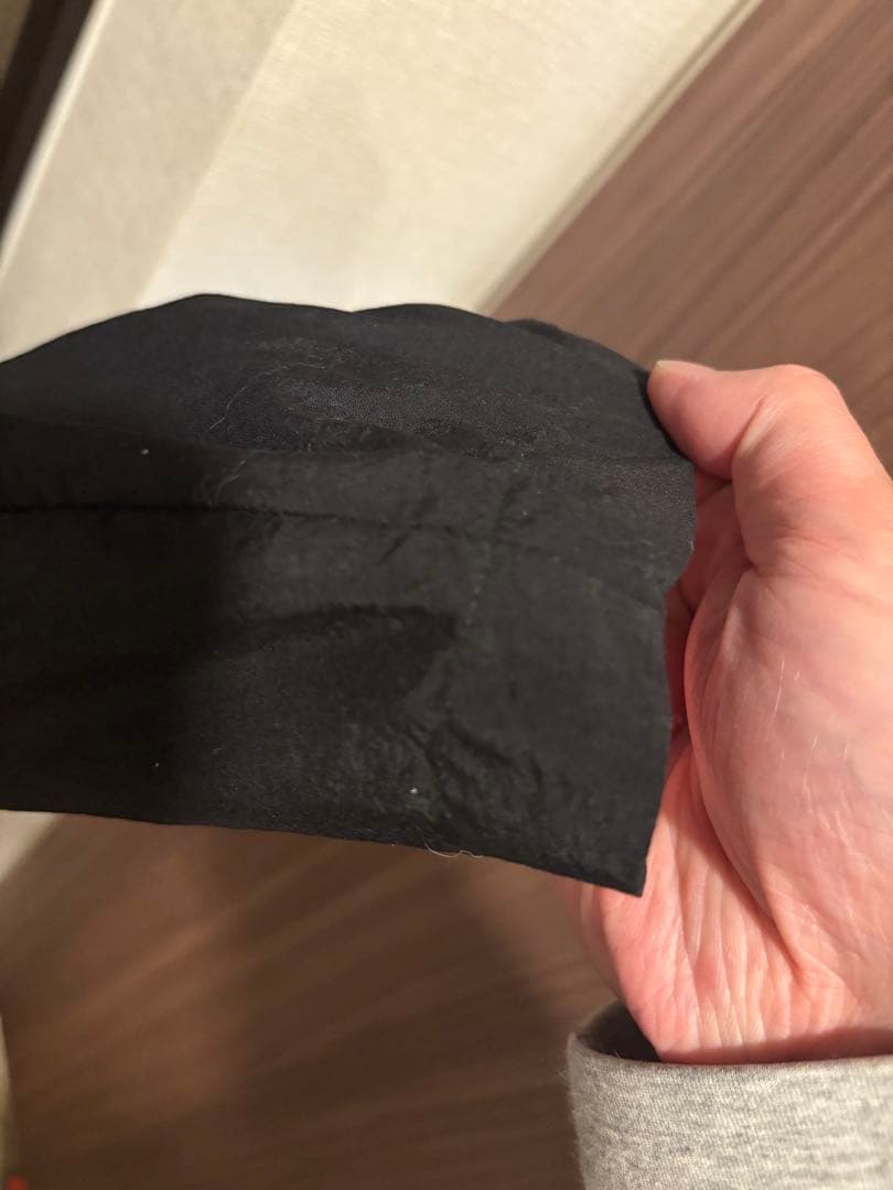 テアトラ　デバイスコート　48 ブラック