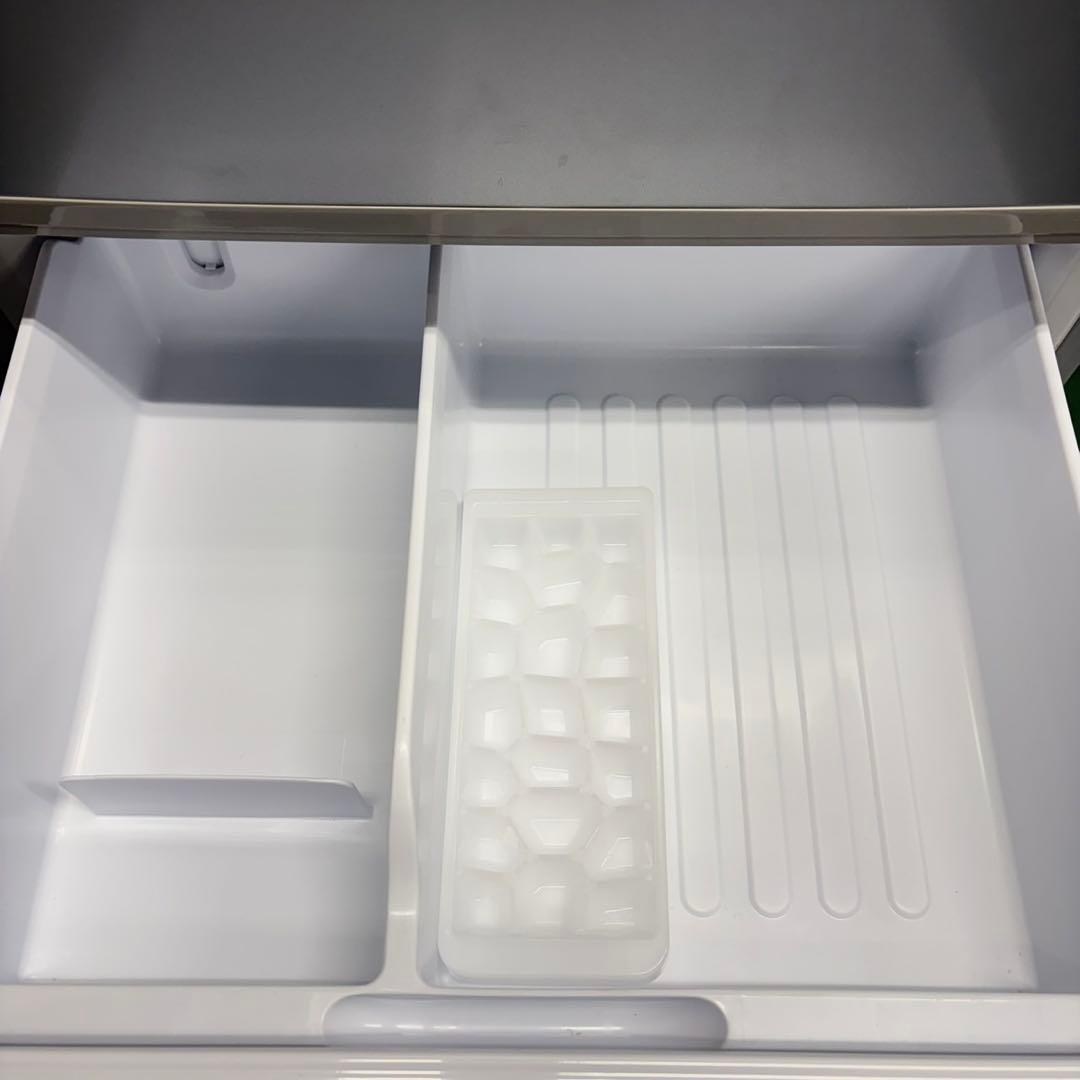 716 SHARP 大人気　どっちもドア　大型冷蔵庫　300L〜400L 極美品