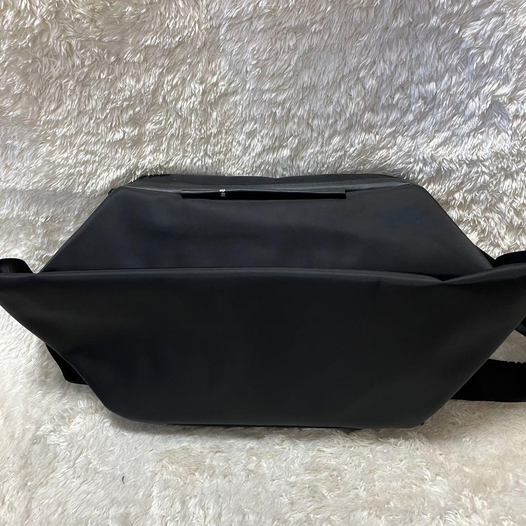 【Quu 様COTE&CIEL isarau L Sleek ショルダーバッグ