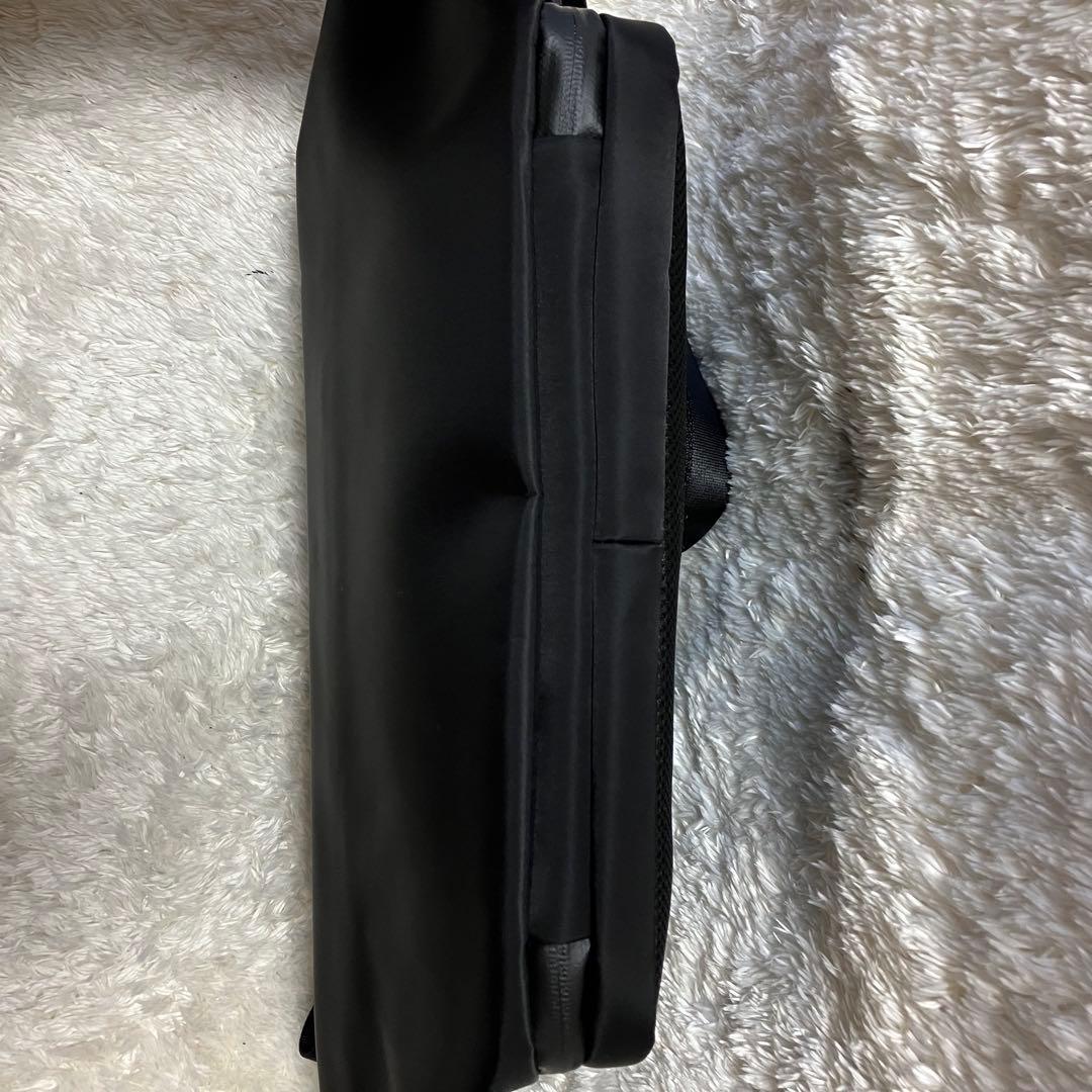 【Quu 様COTE&CIEL isarau L Sleek ショルダーバッグ